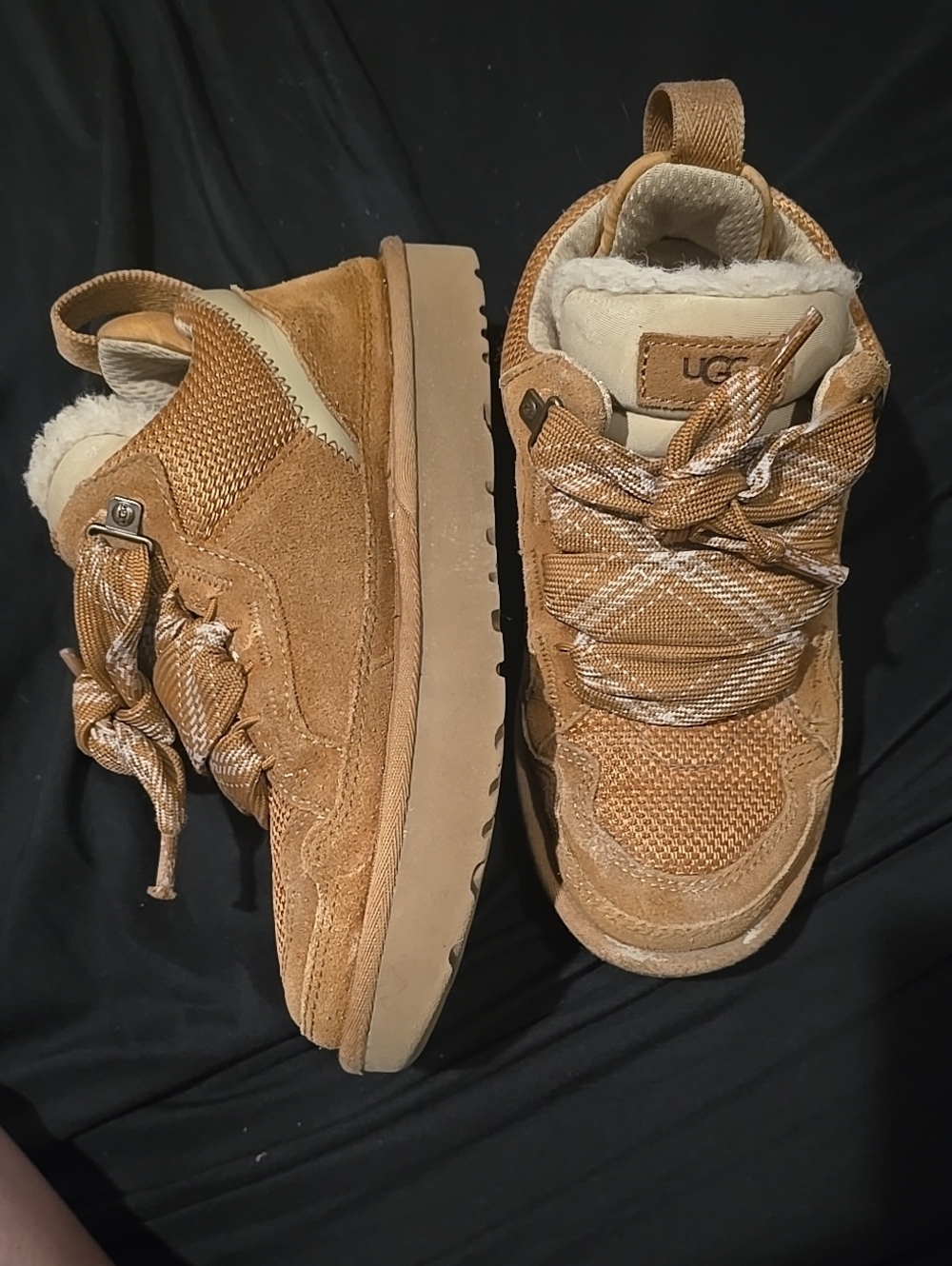UGG Chestnut Women's Lowmel Sneakers
